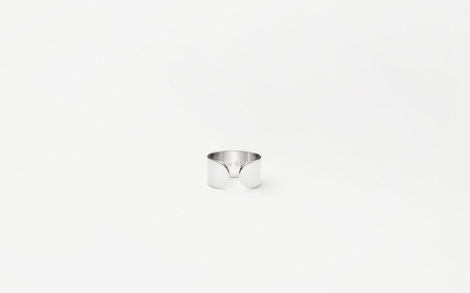 Arc Ring Narrow silver detail handcrafted Stockholm